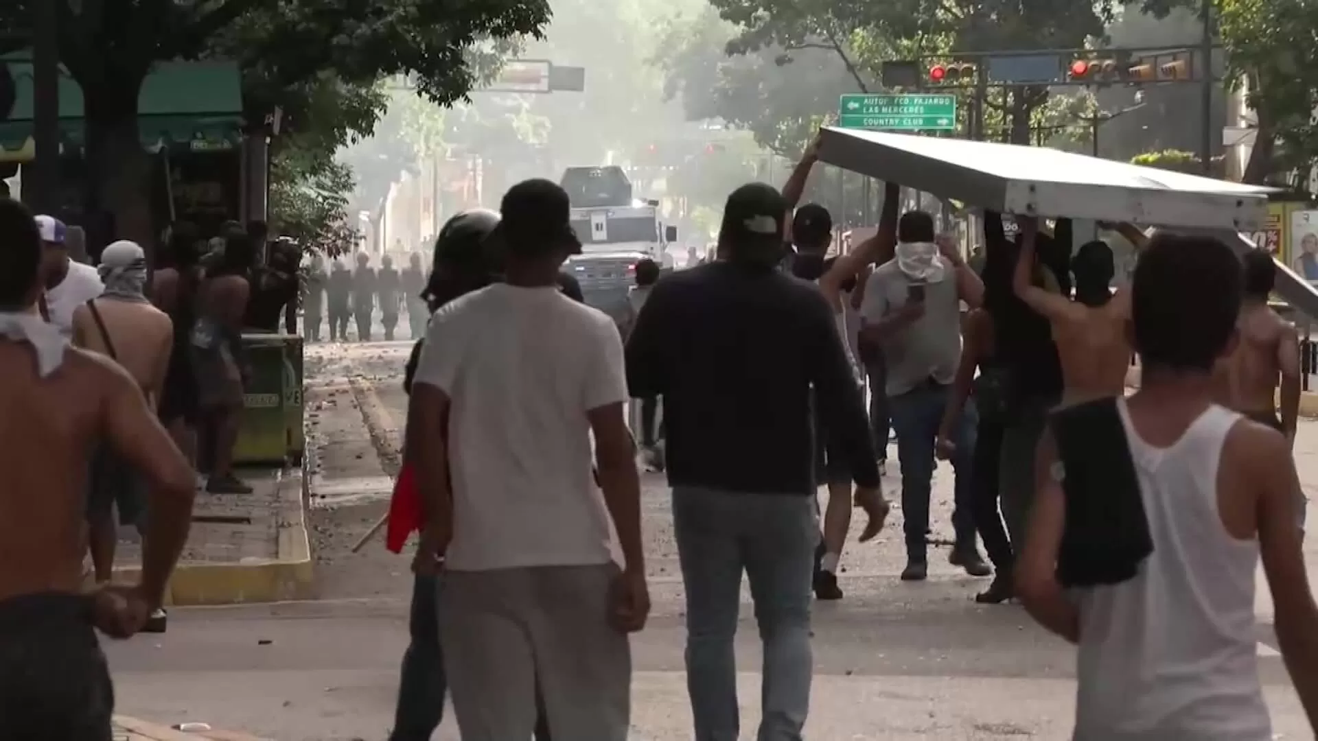 Venezuela se agudiza crisis en las calles tras resultados del domingo