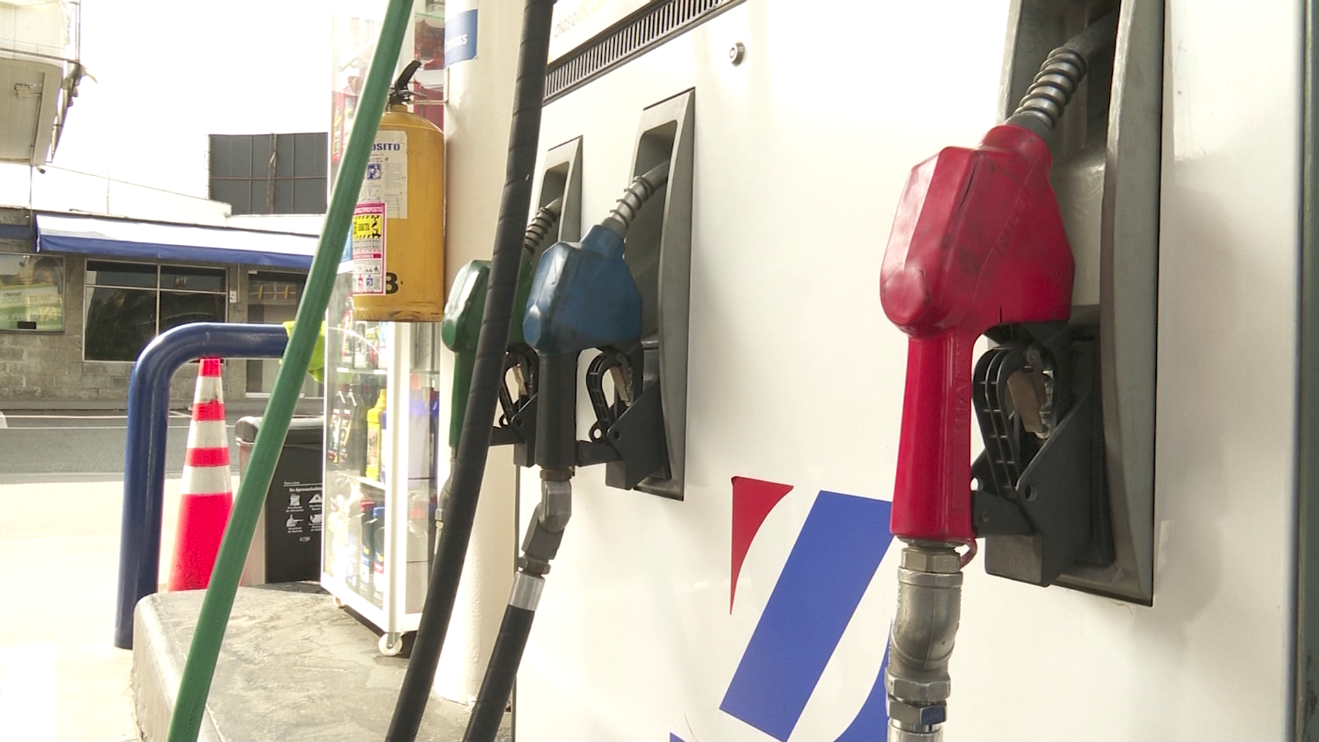 Gasolina colombiana una de las más baratas