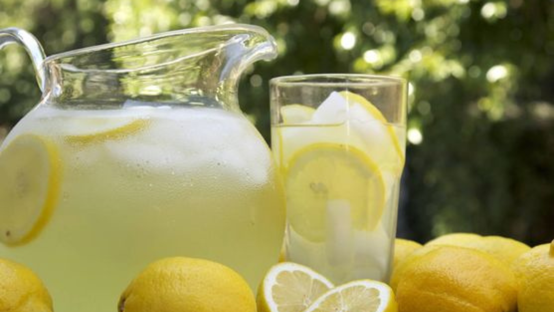 ¿Engañados? 4 “Beneficios” del agua con limón que son mentira según la ciencia