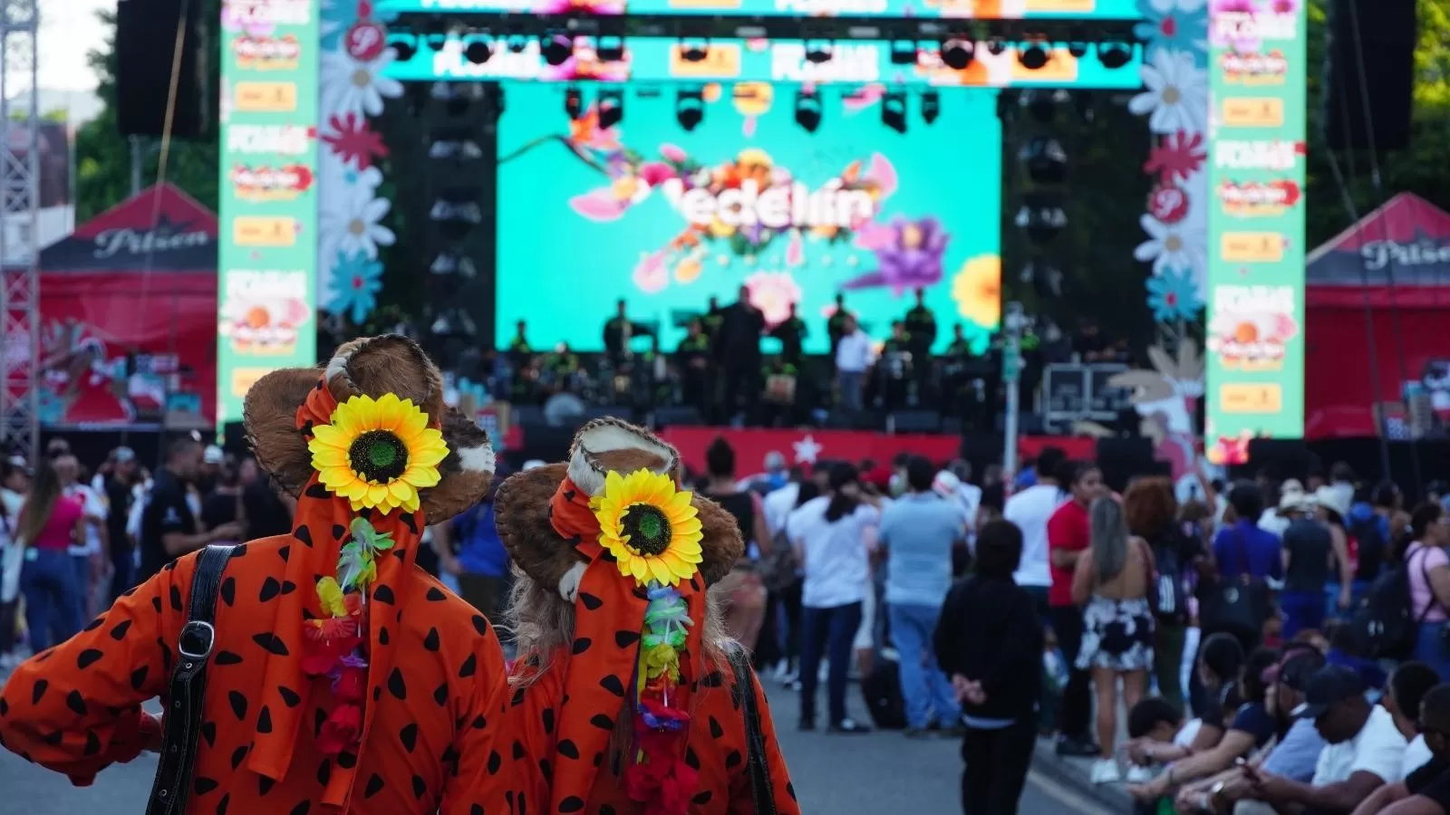 Programación Feria de las Flores 2024: Lunes, 5 de agosto