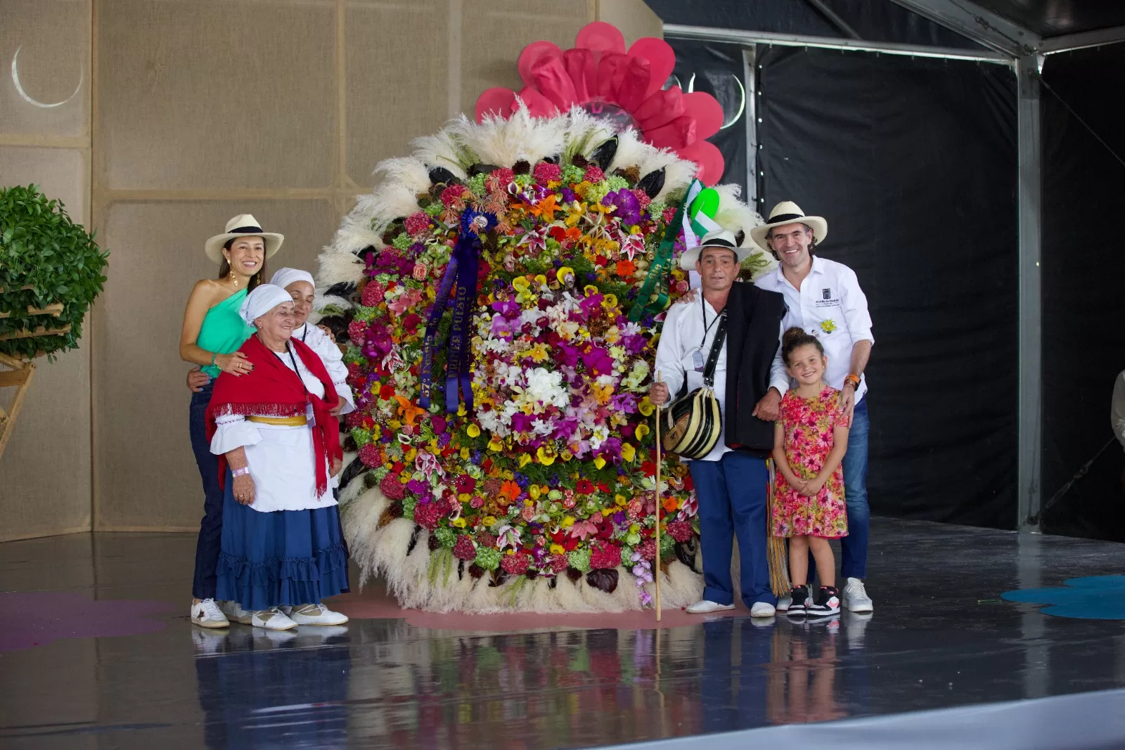 Juan Ernesto Ortiz Grajales, es el nuevo ganador absoluto del 67.° Desfile de Silleteros en la Feria de las Flores 2024