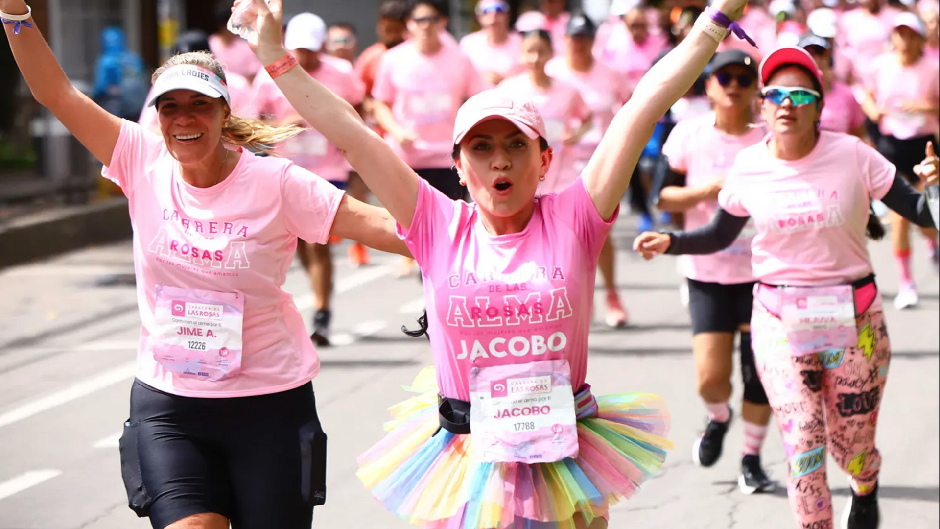 1 de cada 8 mujeres podría desarrollar Cáncer de mama en algún momento de su vida. Foto: Carrera de las Rosas