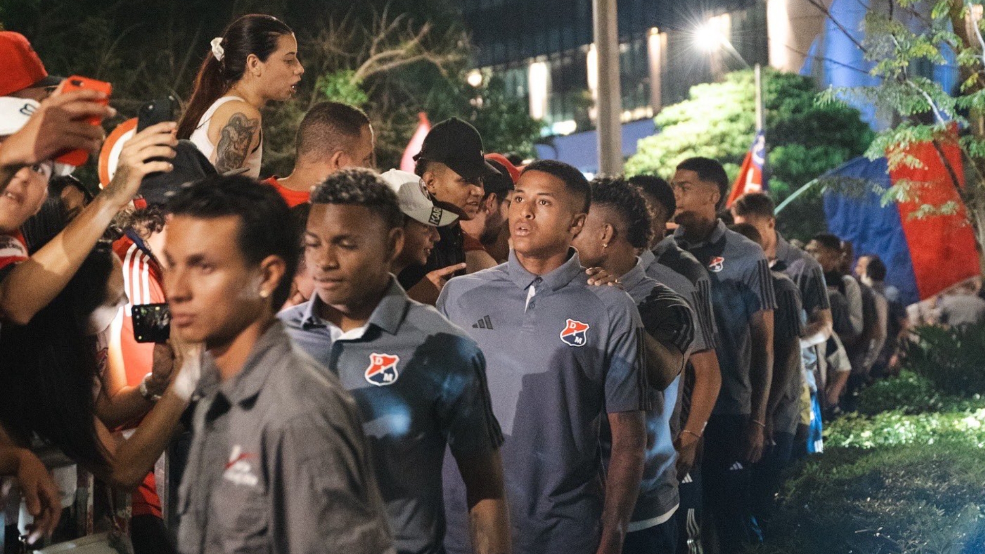 “Estamos muy dolidos porque queríamos hacer historia.”, director técnico del Medellín tras eliminación en Copa Sudamericana