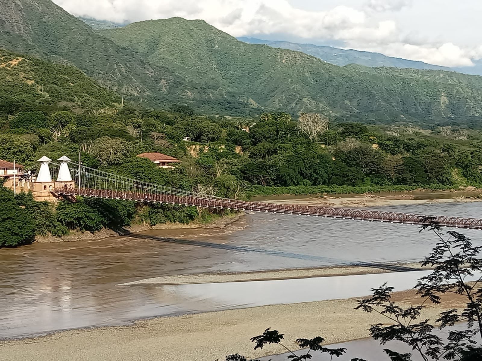 Vuelve a habilitarse el paso por el Puente de Occidente: un importante corredor turístico