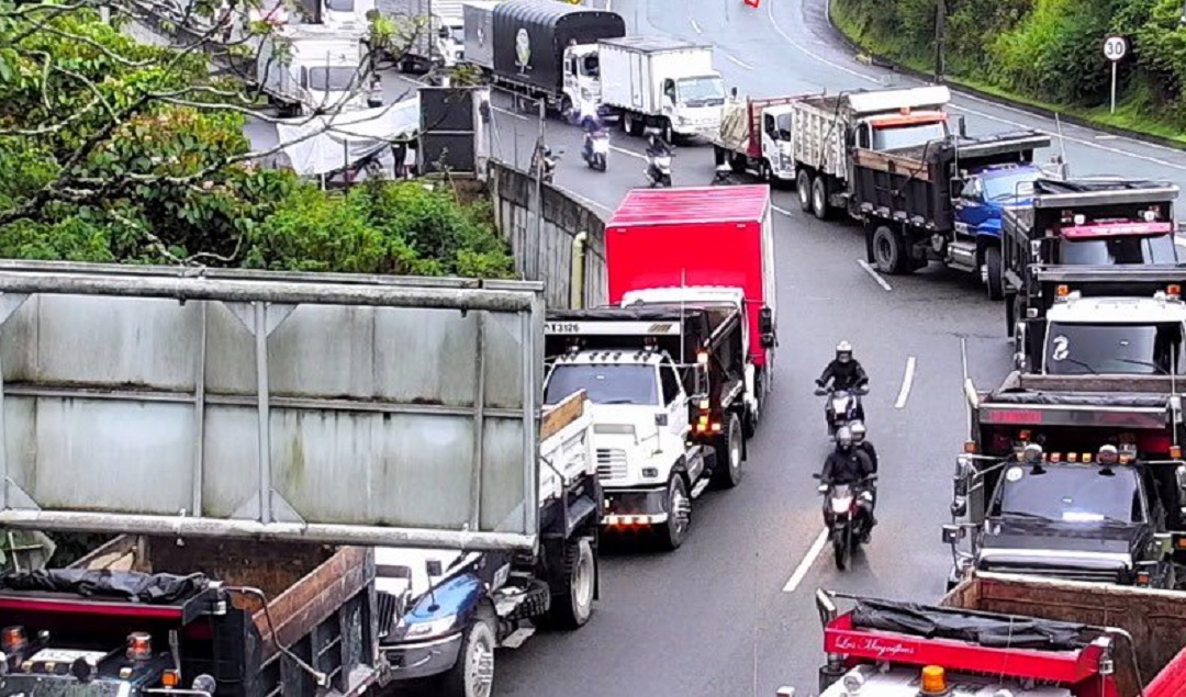 Bloqueos de vías en Medellín y Antioquia