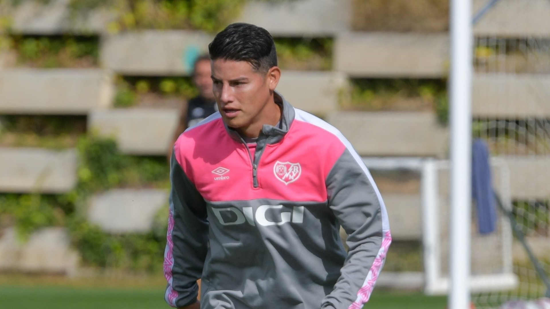 Preocupación por James Rodríguez, salió lesionado del entrenamiento ¿cómo sucedió?