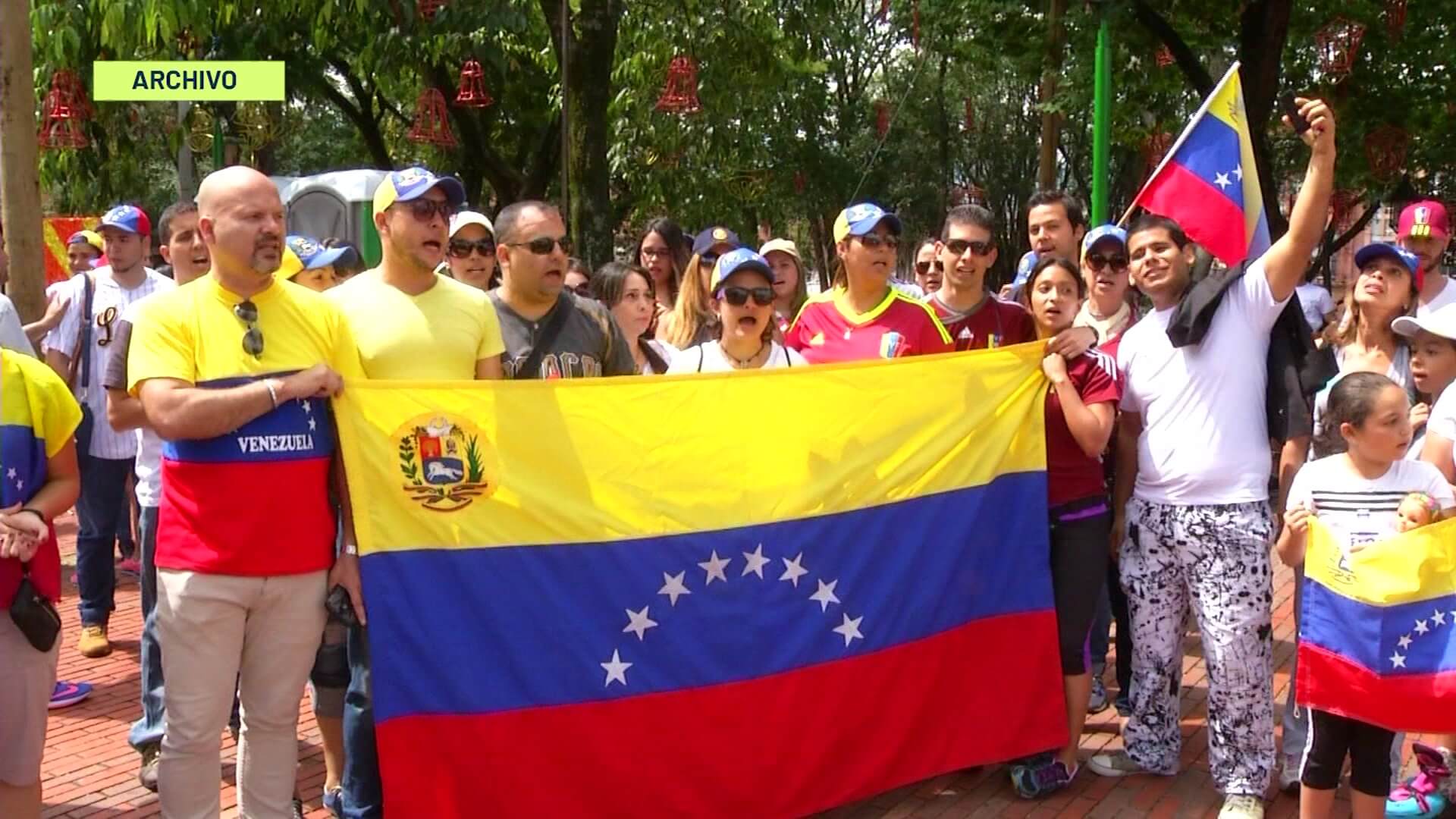 Medellín discute políticas para integrar a venezolanos: conforman el 10 % de la población