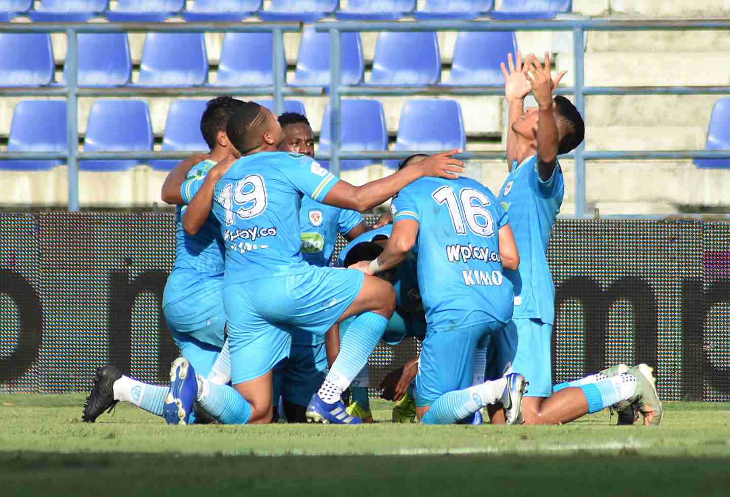 Increíble: Nuevo caso de indisciplina y tragos en el Fútbol Profesional Colombiano