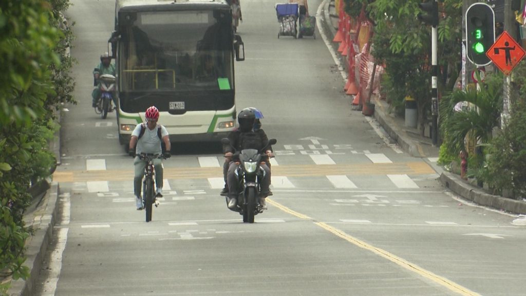 Más de 1.000 motos inmovilizadas por invadir el carril del Metroplús en Medellín