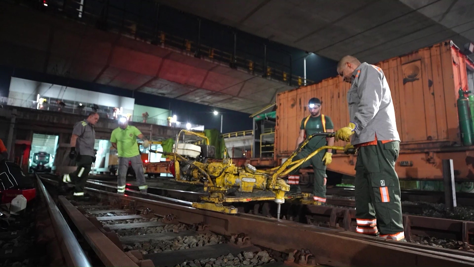 El Metro de Medellín renueva 3 km de rieles para mayor seguridad