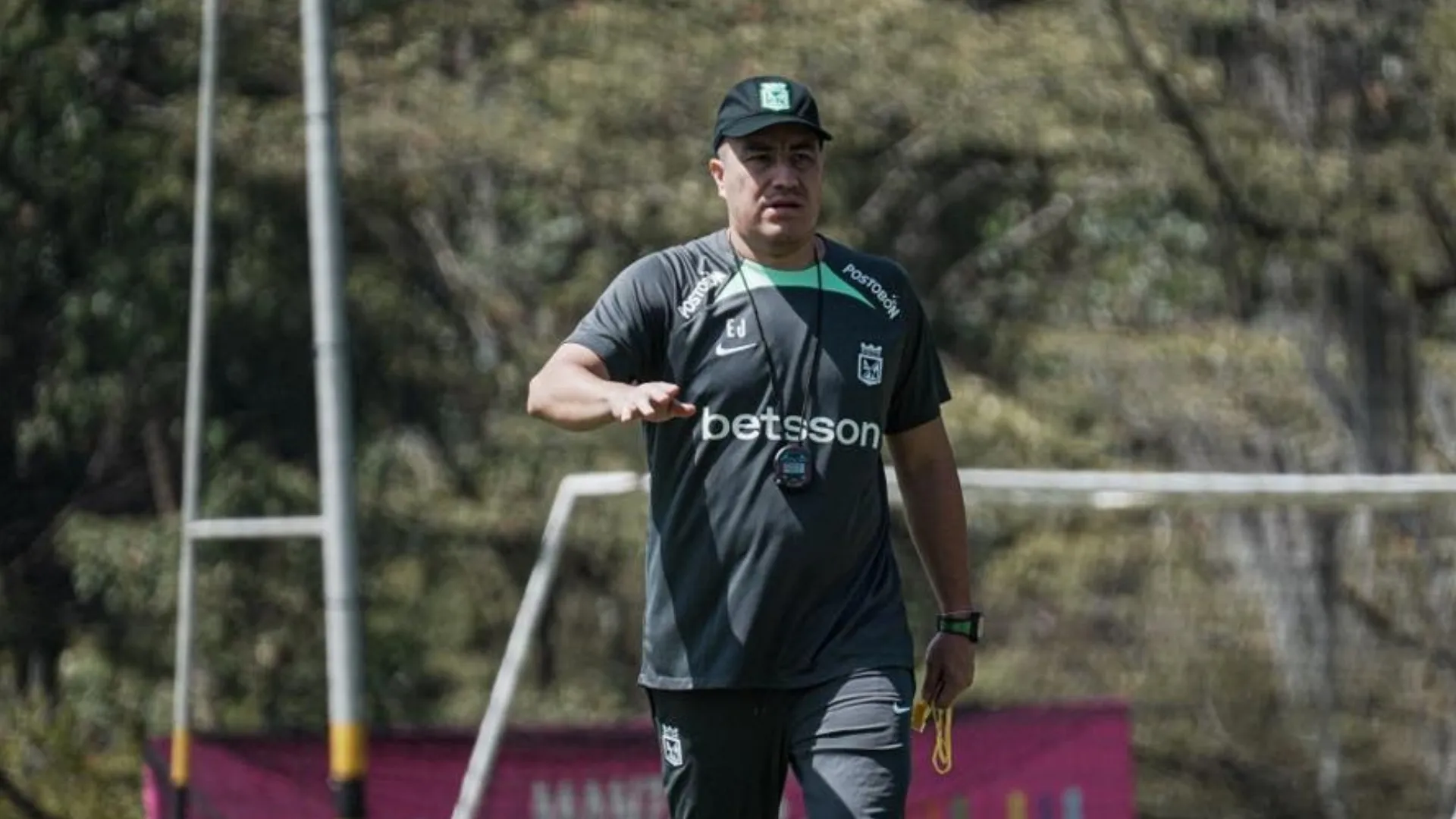 Efraín Juárez vuelve al banquillo verde para enfrentar a Millonarios