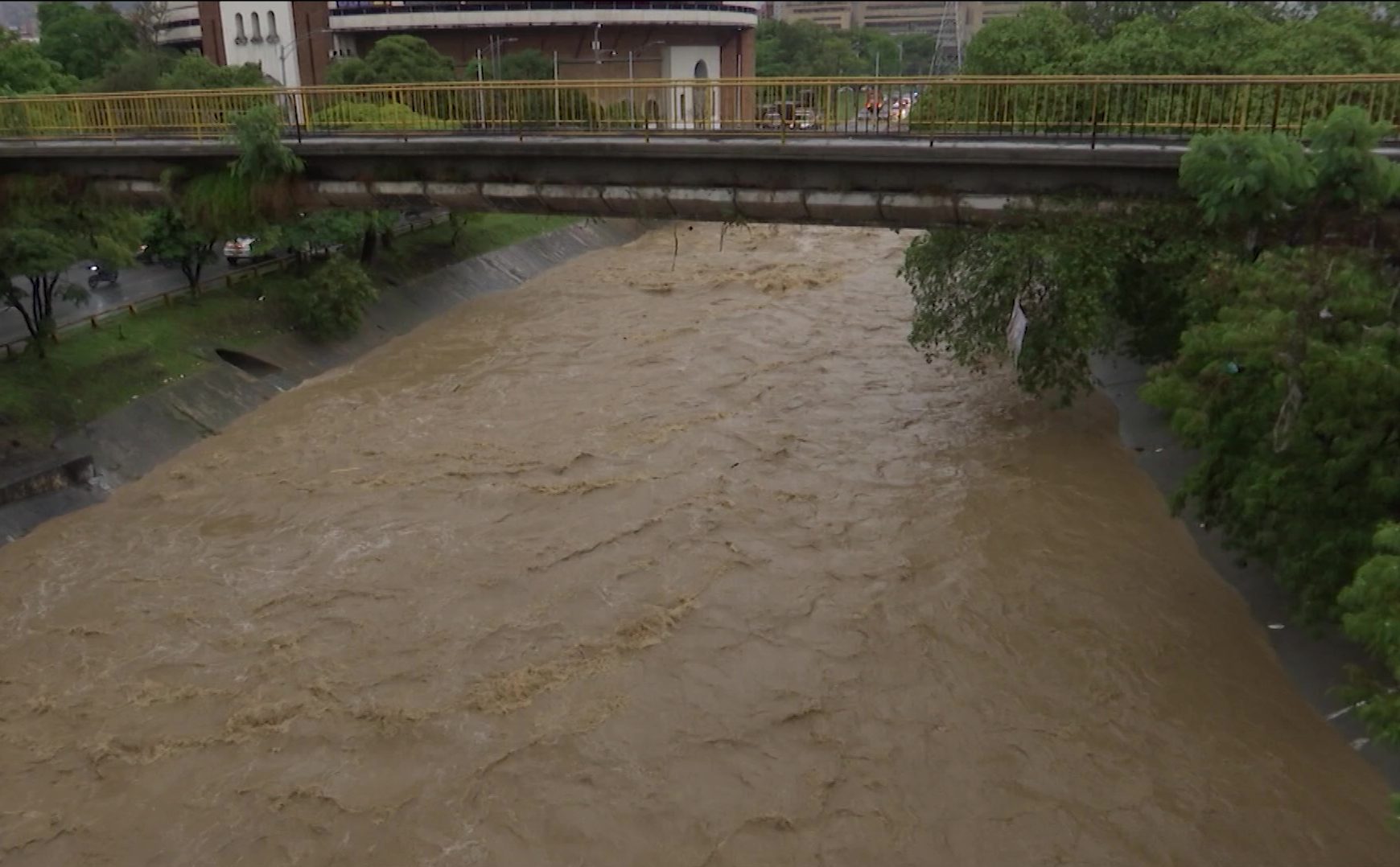 Alerta en el Valle de Aburrá frente al aumento en el nivel de las quebradas por las lluvias