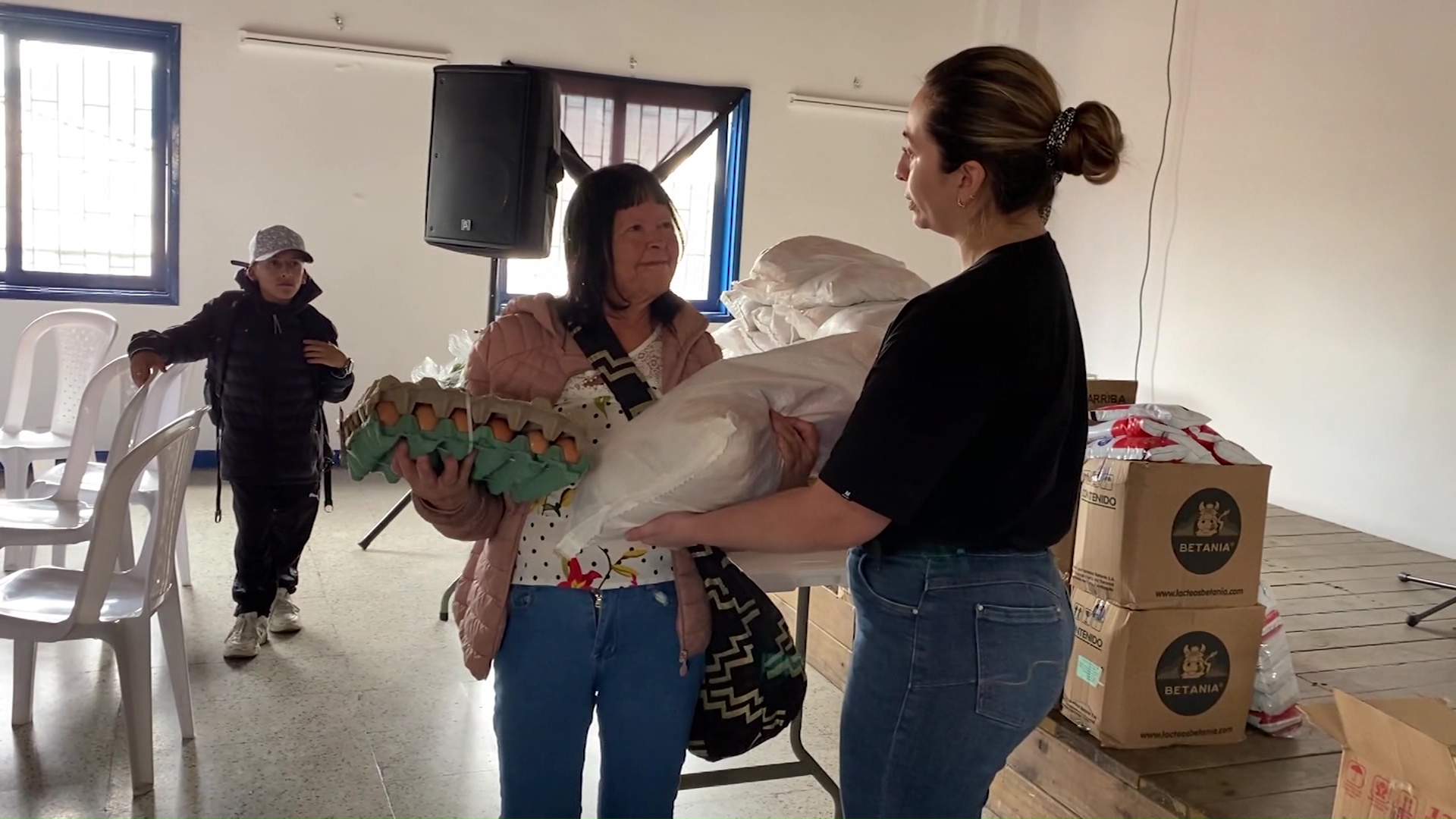 Paquetes de alimentación en Antioquia para 11.000 familias