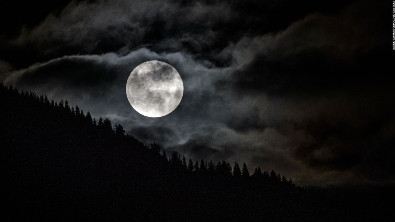 Luna de nieve: por qué se llama así y a qué hora la podrá ver